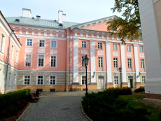 Дерптский (Тартуский) университет.